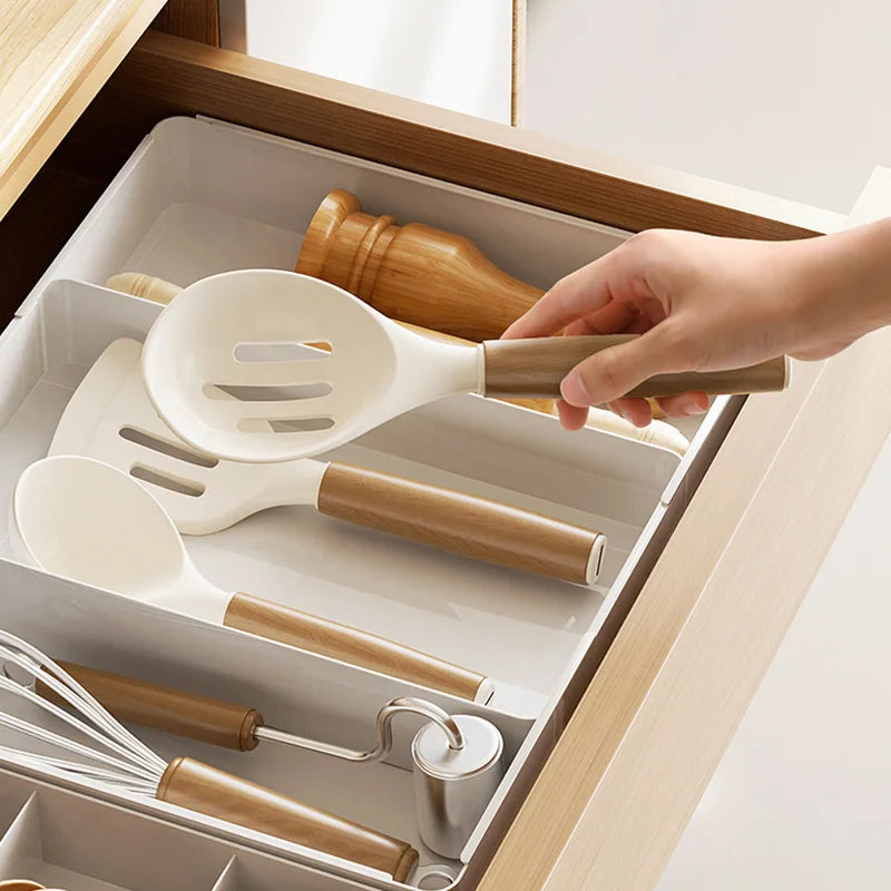 Adjustable Cutlery Tray – Easy Kitchen Drawer Organization