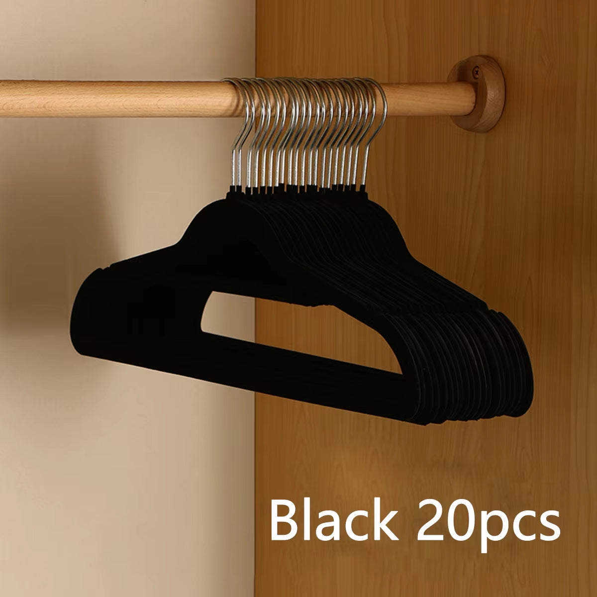 Premium Velvet Hangers – Slim, Non-Slip Space Saving Set